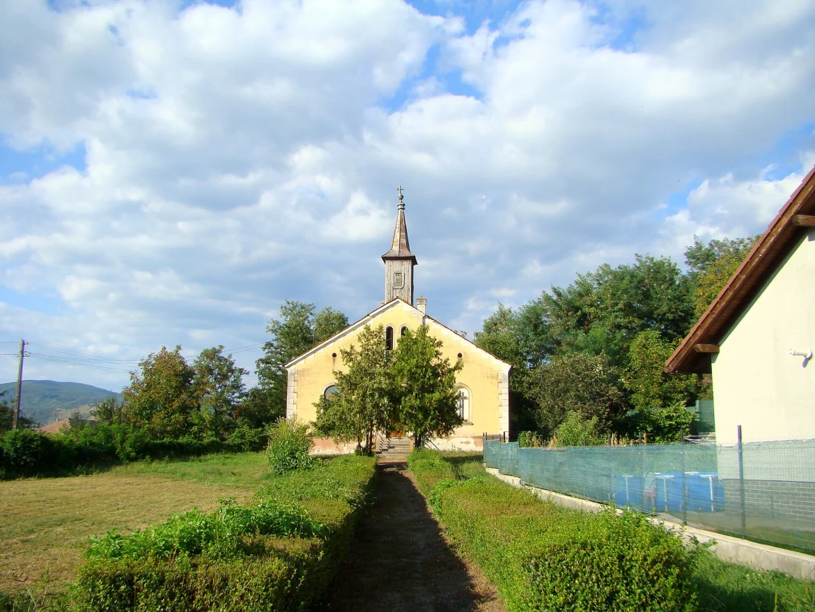 Die evangelische Kirche in Benzenz von außen