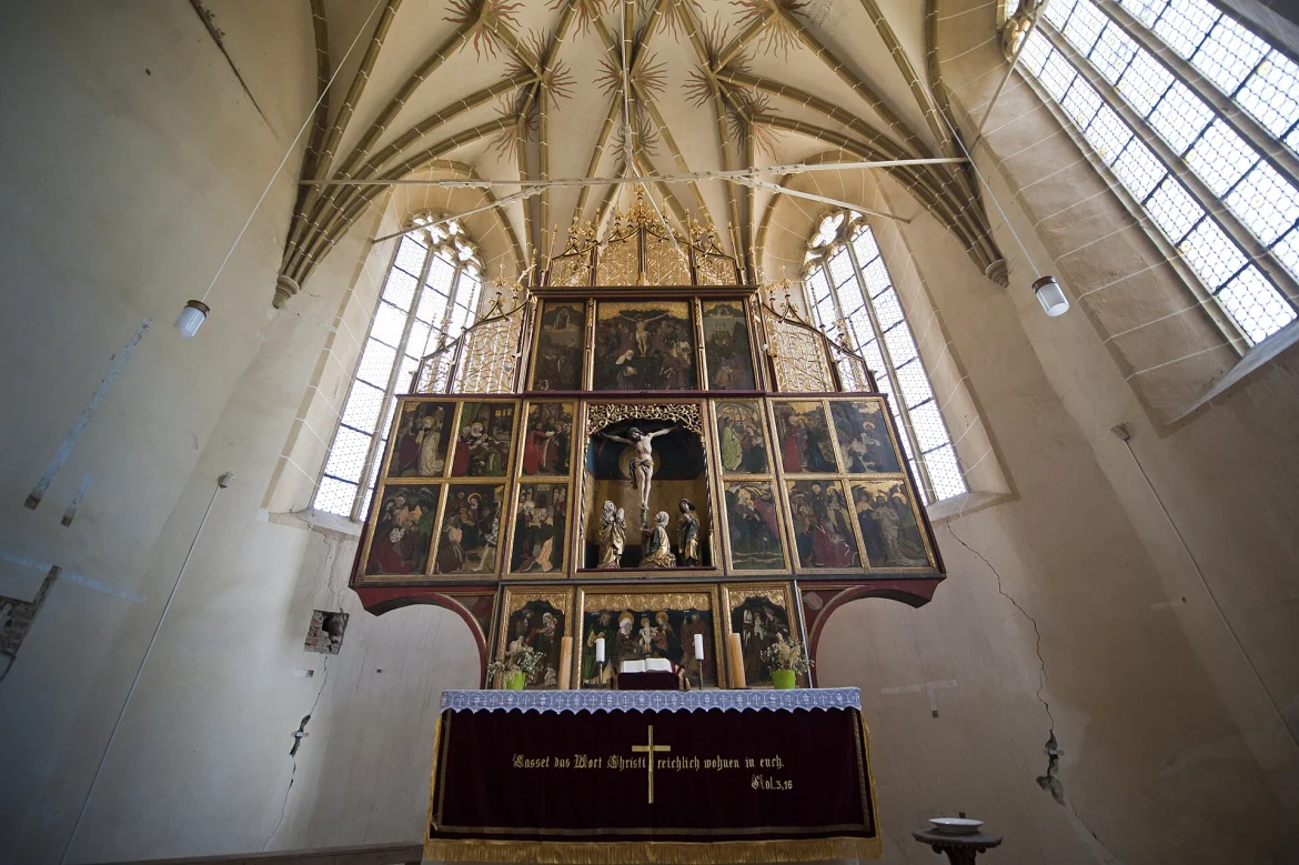 Innenraum der evangelischen Kirche in Birthälm