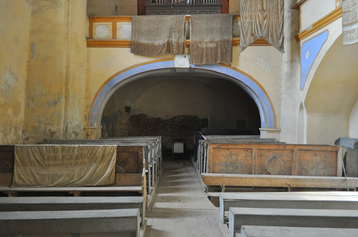 Innenraum der evangelischen Kirche in Bonnesdorf