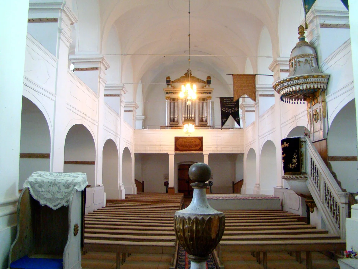 Innenraum der evangelischen Kirche in Bulkesch