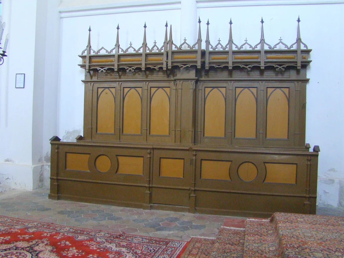 Die evangelische Kirche in Deutsch-Zepling von außen