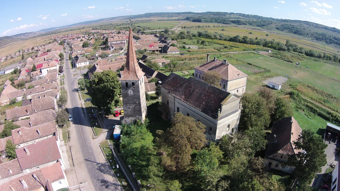 Die evangelische Kirche in Halvelagen von außen