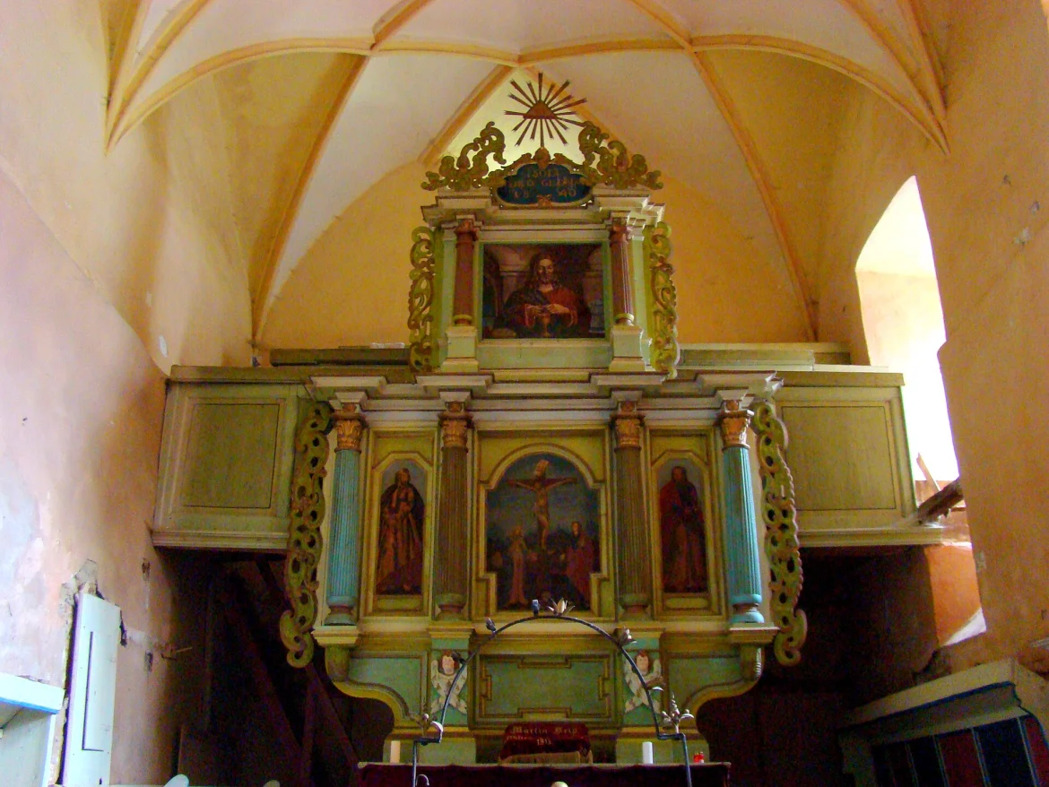 Die evangelische Kirche in Hundertbücheln von außen