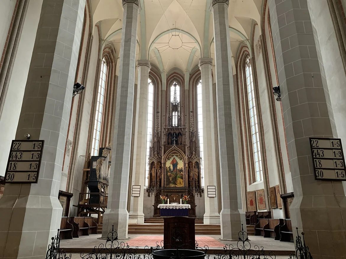 Innenraum der evangelischen Kirche in Kronstadt