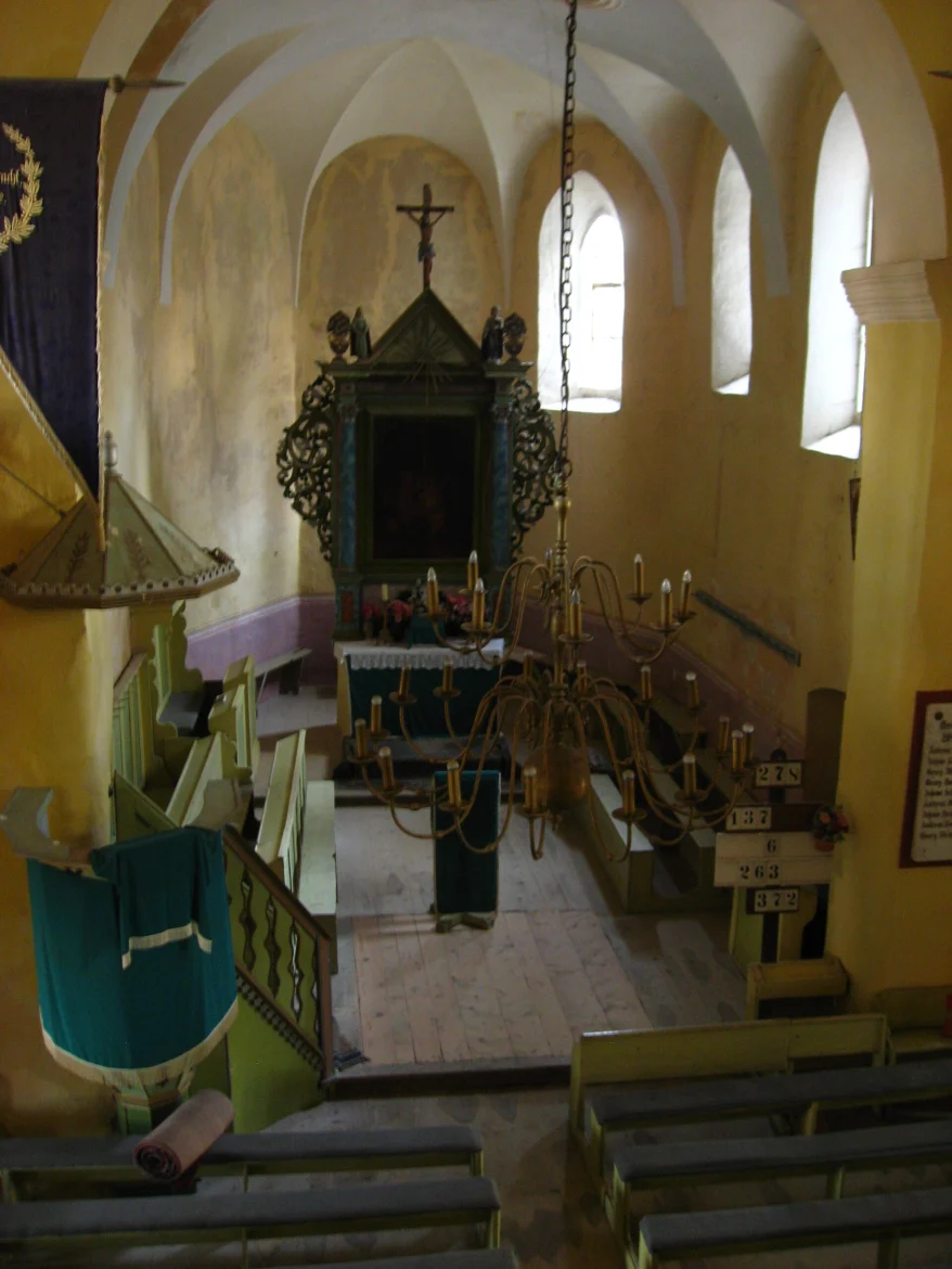 Innenraum der evangelischen Kirche in Martinsberg