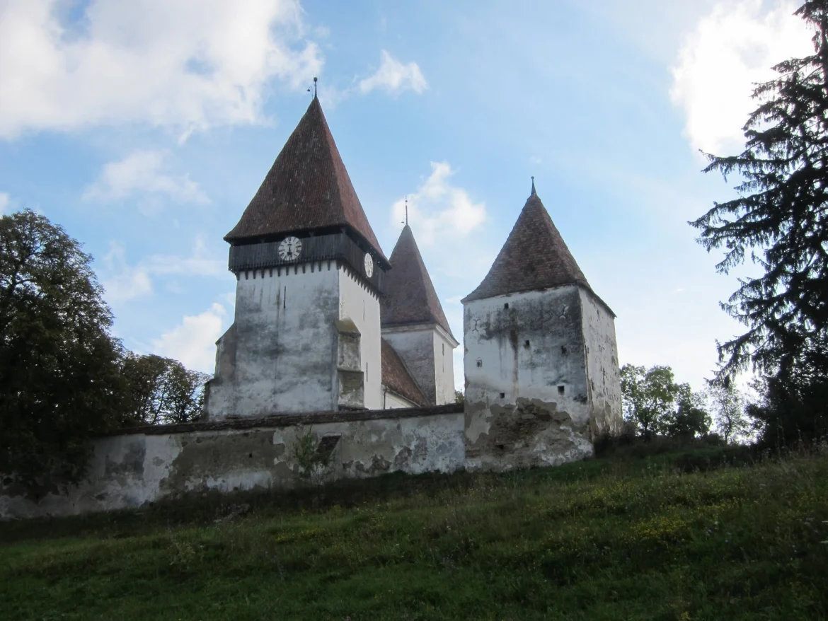 Die evangelische Kirche in Mergeln von außen