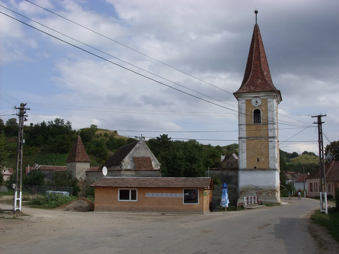 Die evangelische Kirche in Mortesdorf von außen
