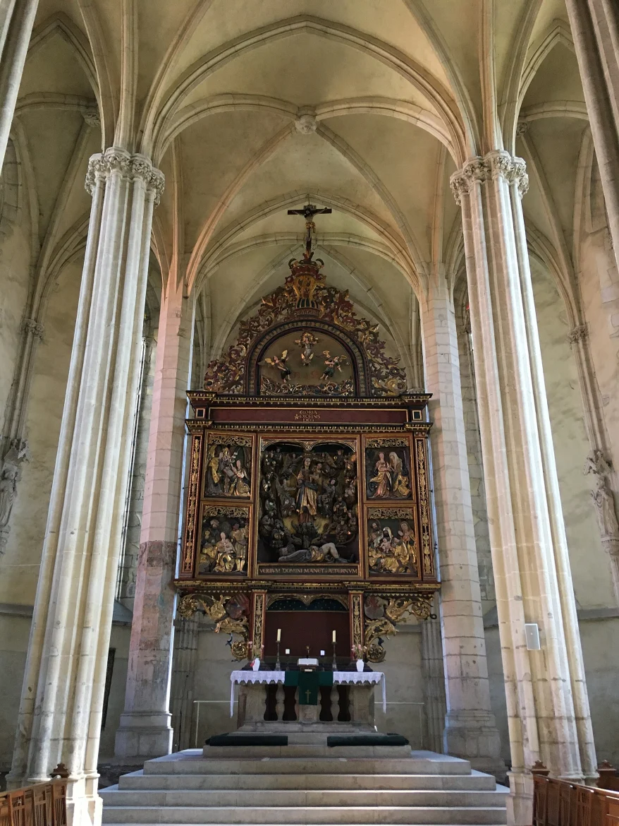 Innenraum der evangelischen Kirche in Mühlbach