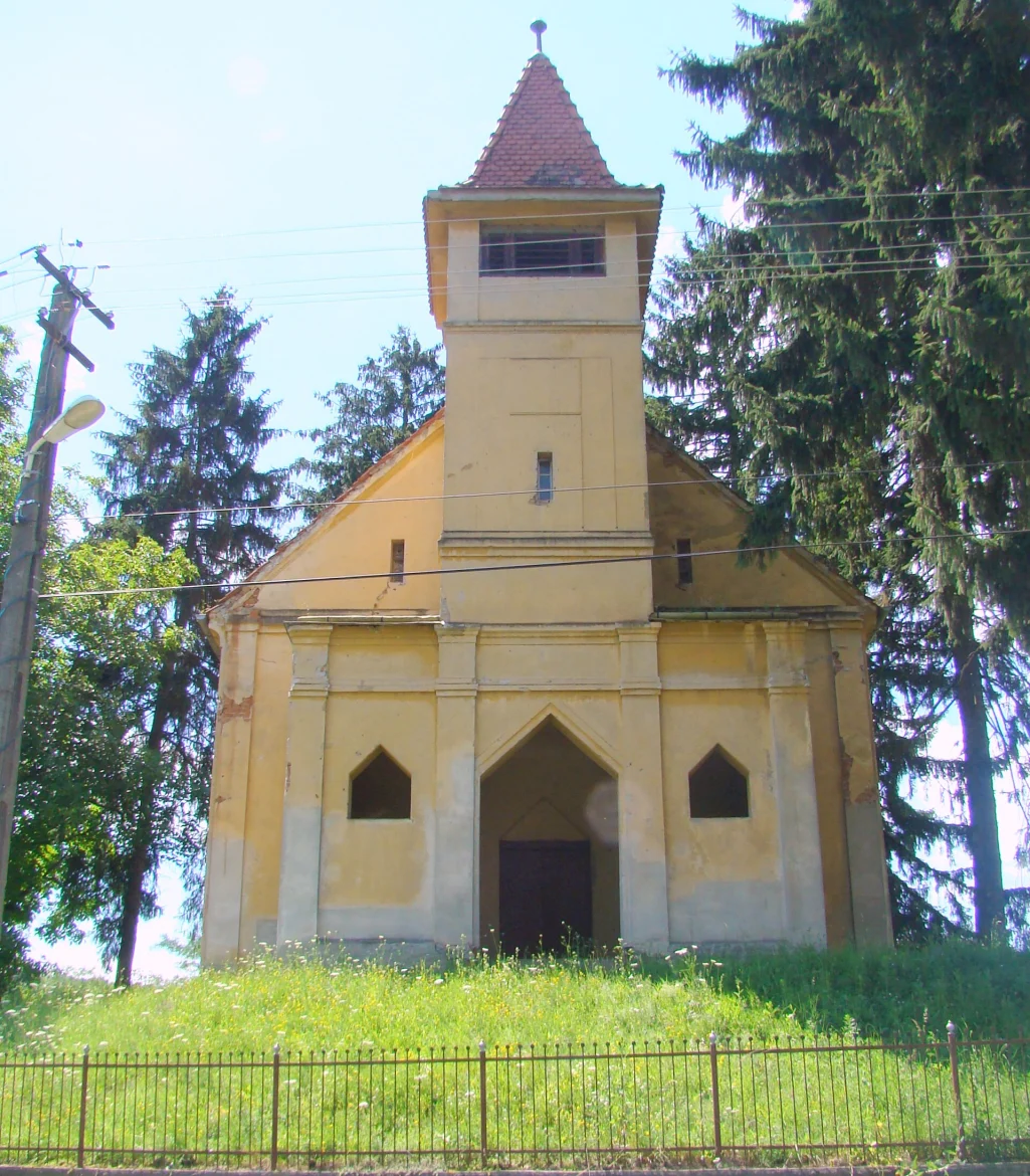 Die evangelische Kirche in Puschendorf von außen
