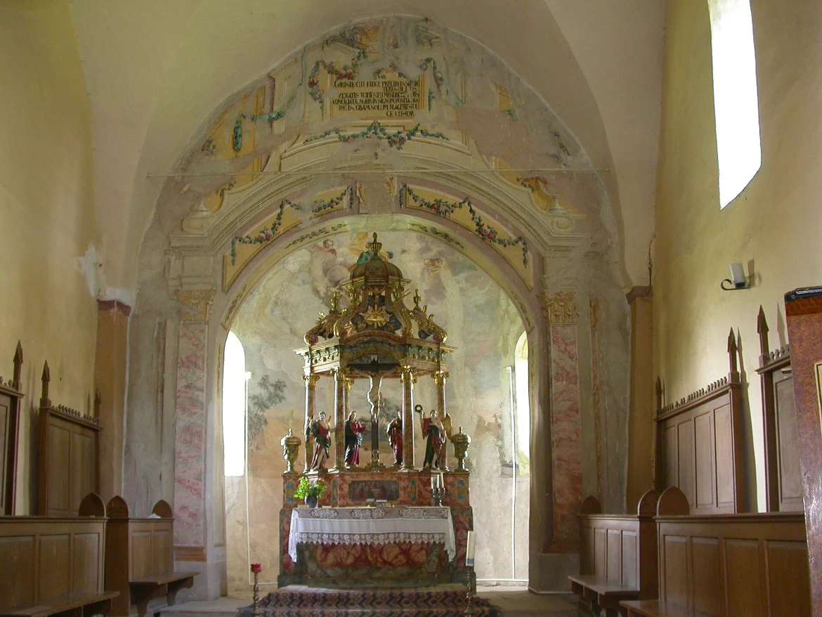 Innenraum der evangelischen Kirche in Rothberg