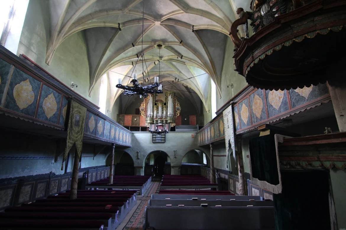 Innenraum der evangelischen Kirche in Stolzenburg