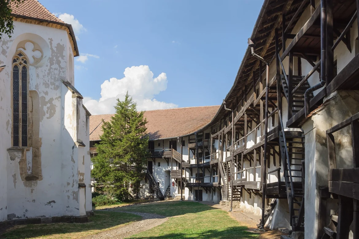 Die evangelische Kirche in Tartlau von außen