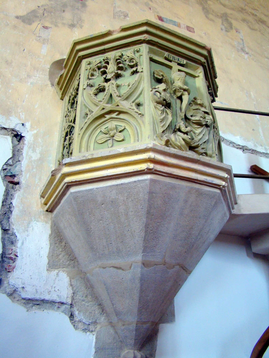 Innenraum der evangelischen Kirche in Treppen